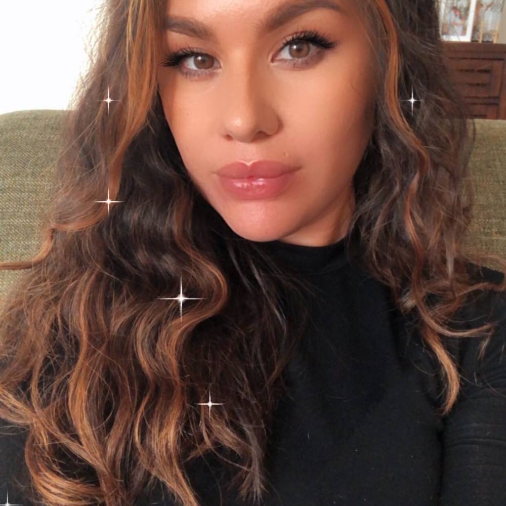 Meet your Posher, Elyse